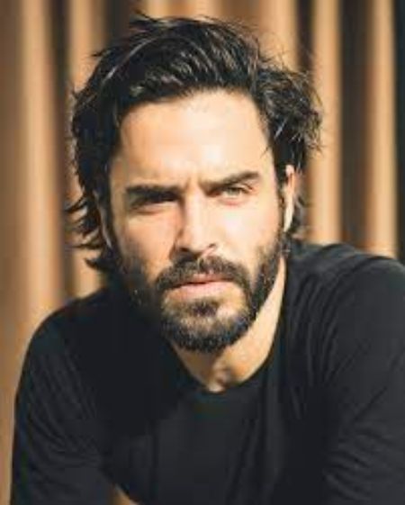 Assaad Bouab is a French-Moroccan actor.